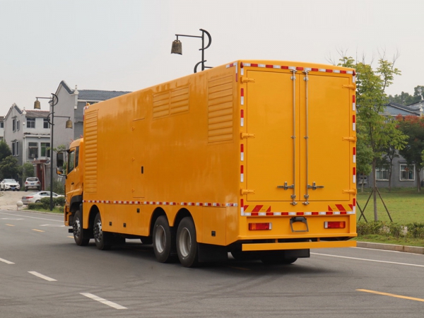 东风天龙前四后八移动电源车
