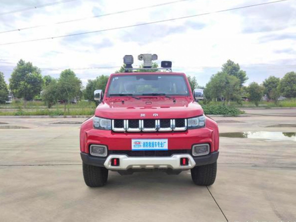 北汽四驱指挥车